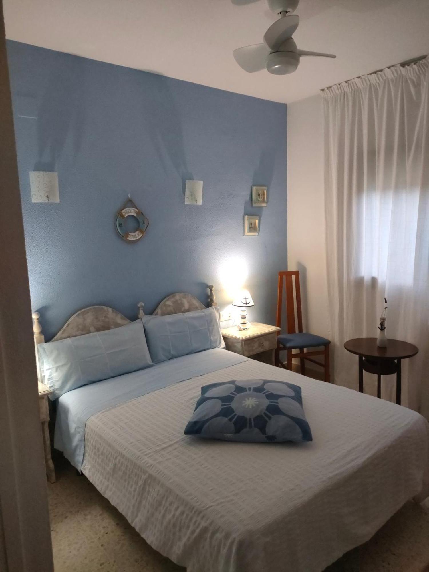 Hostal Los Pinares Lloret de Mar Extérieur photo
