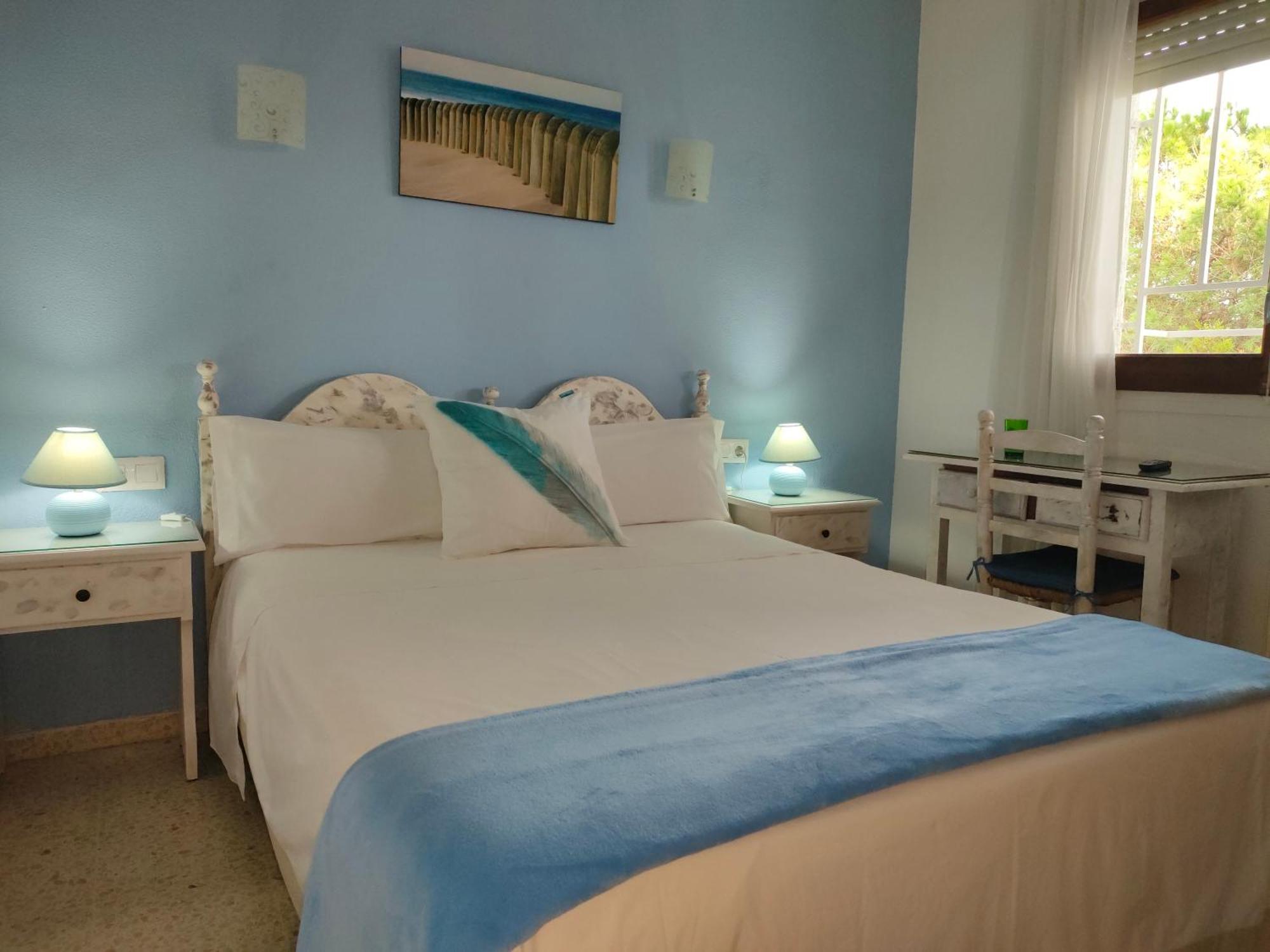 Hostal Los Pinares Lloret de Mar Extérieur photo
