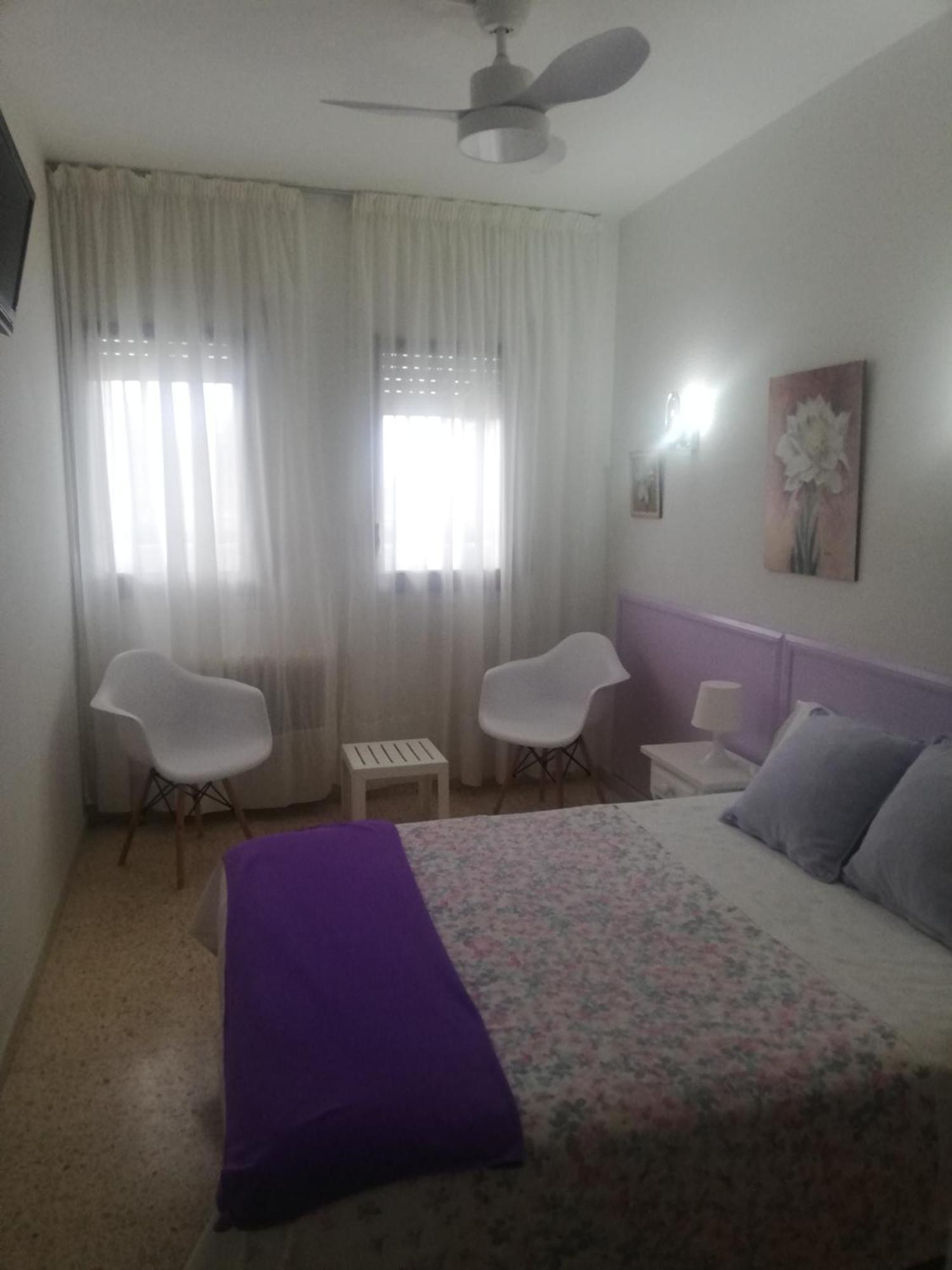 Hostal Los Pinares Lloret de Mar Extérieur photo