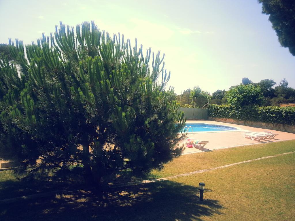 Hostal Los Pinares Lloret de Mar Extérieur photo